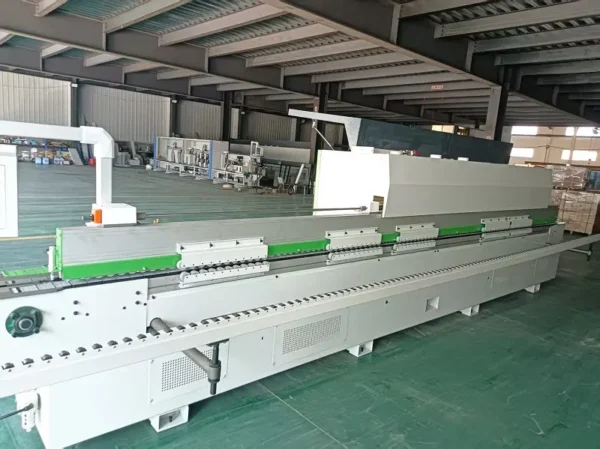 EB-468A Высококачественный кромкооблицовочный станок с предварительным фрезерованием — изображение 3