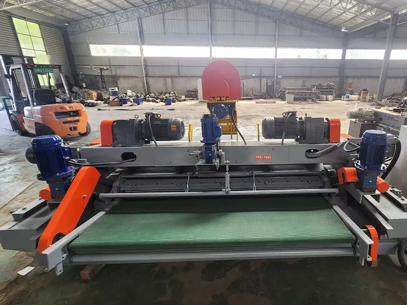 8-футовый лущильный станок без шпинделя — изображение 2